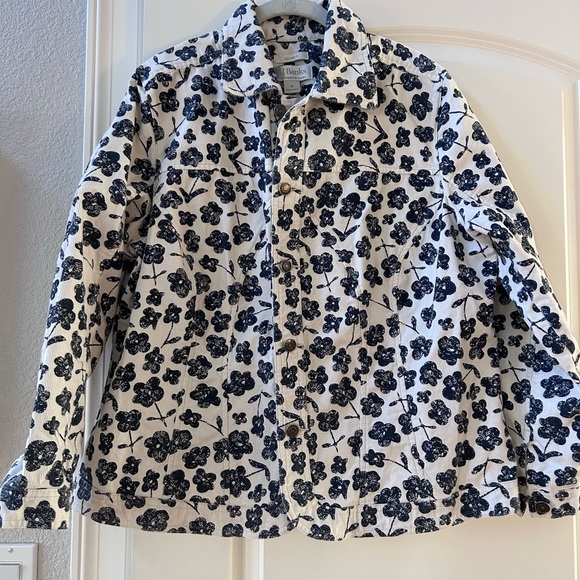 CJ Banks Jackets & Blazers - CJ Banks like new floral denim style corduroy jacket. Blue and white daisies. X